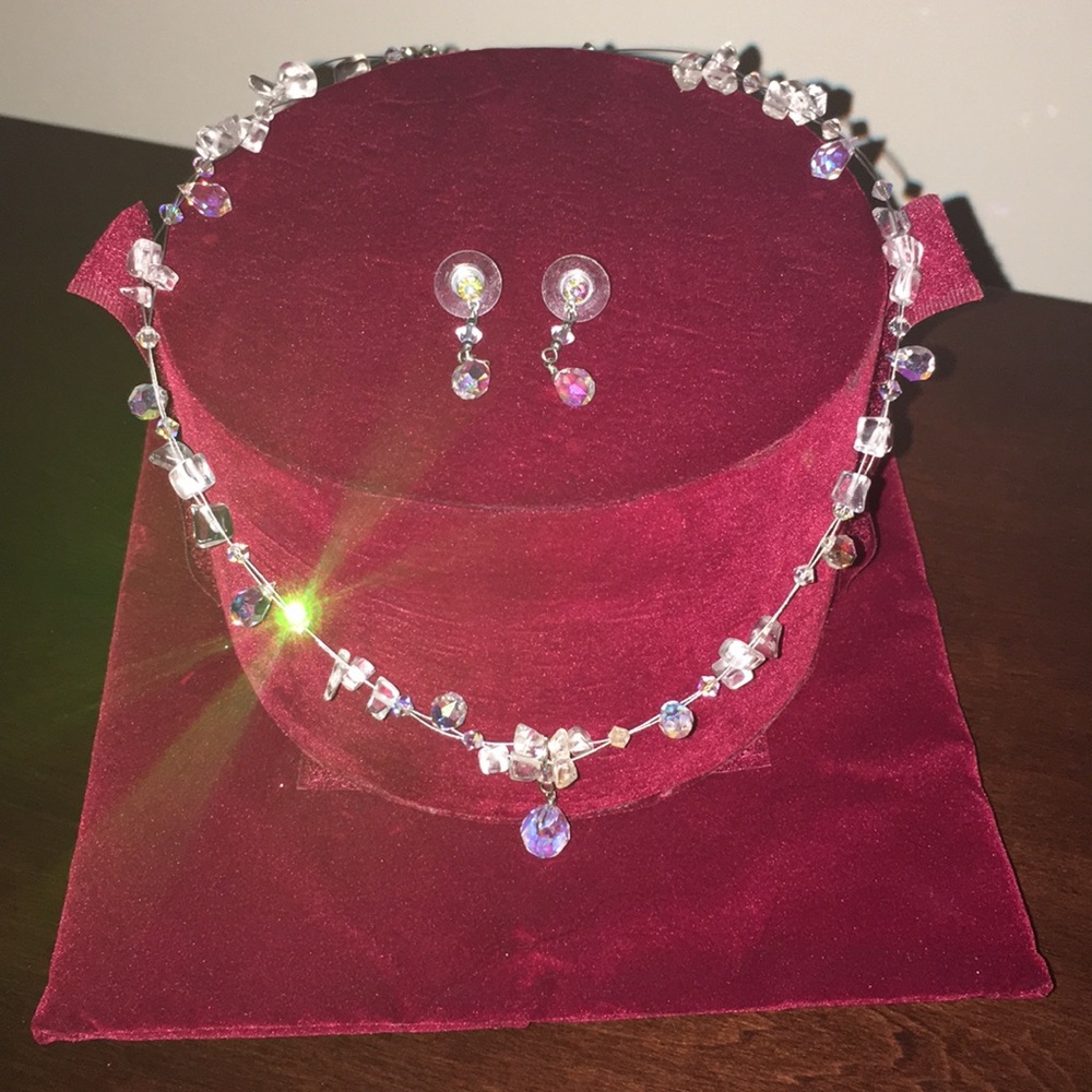 Iridescent “ice crystal” necklace and earrings EUC